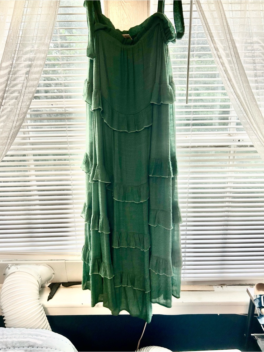 eesome Green Ruffled Maxi Dress